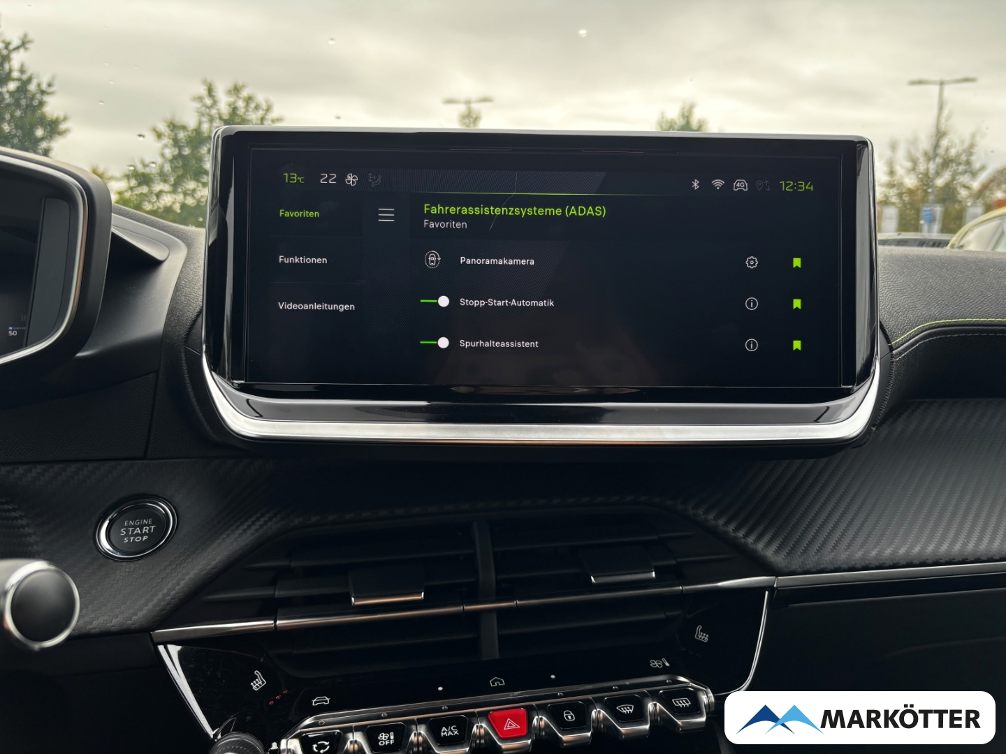 Fahrzeugabbildung Peugeot 2008 GT BLIS/CAM/NAV/SHZ/APPLE/ALLWETTER/MASSAGE