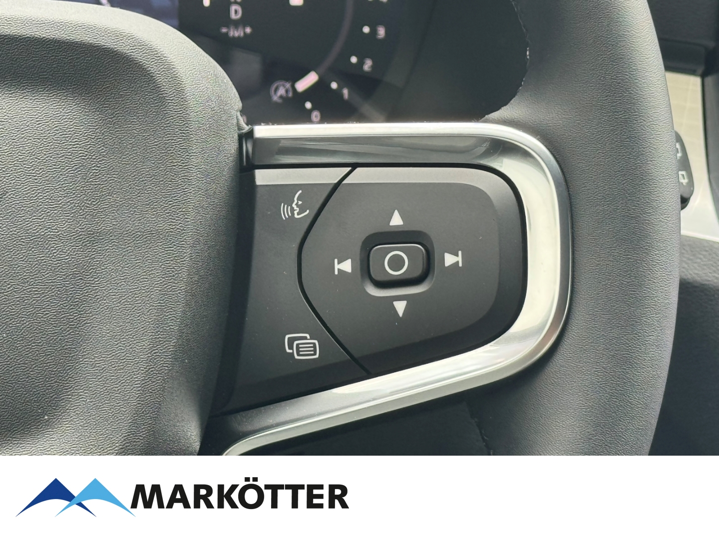 Fahrzeugabbildung Volvo XC40 B4 Plus Black Edition 2WD/FHZ/Pixel-LED