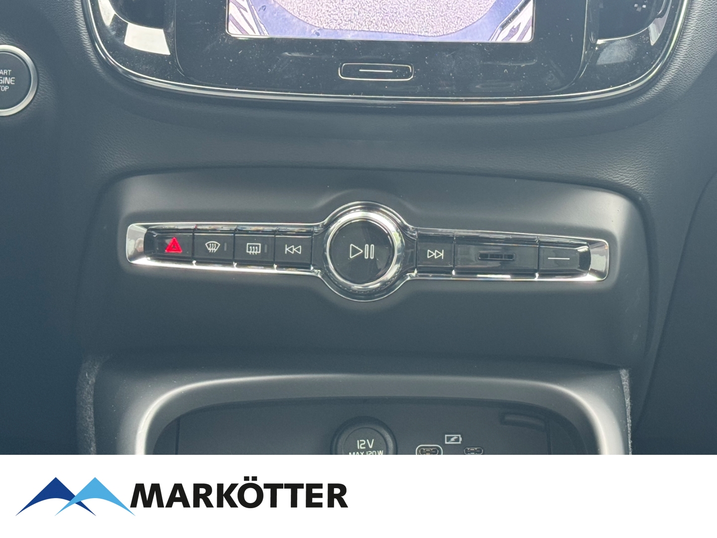 Fahrzeugabbildung Volvo XC40 B4 Plus Black Edition 2WD/FHZ/Pixel-LED