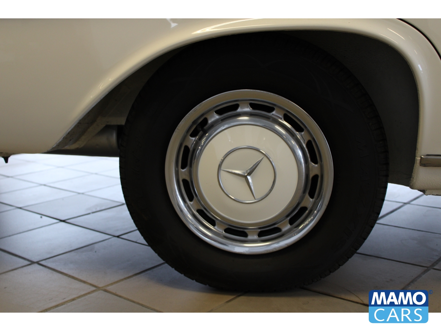 Fahrzeugabbildung Mercedes-Benz 280 SE 4.5/Vollrestauration/*Traumzustand*