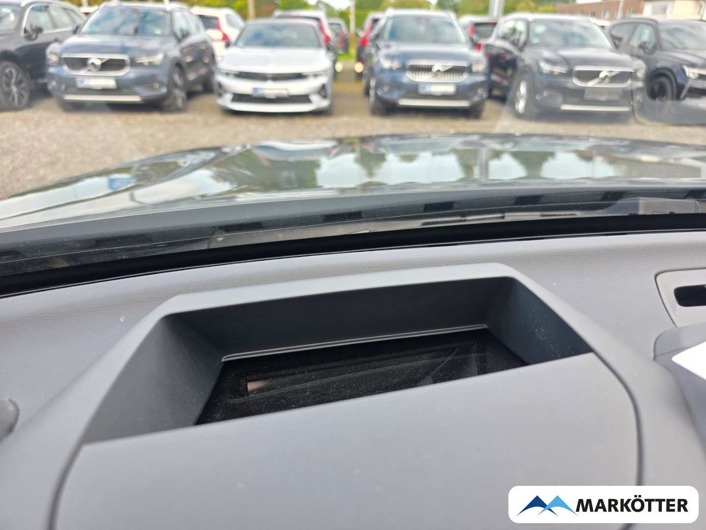 Fahrzeugabbildung Volvo XC60 T8 AWD Ultra Black Edition AHK/AD/360°/HUD