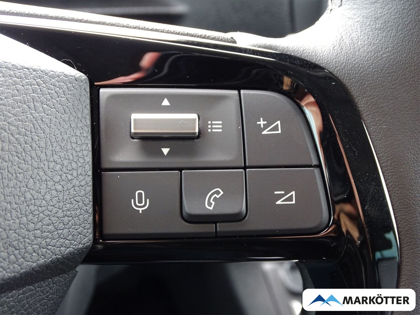 Fahrzeugabbildung Peugeot Traveller Active L2 5-Sitzer, Lenkradheizung, Digitales Cockpit