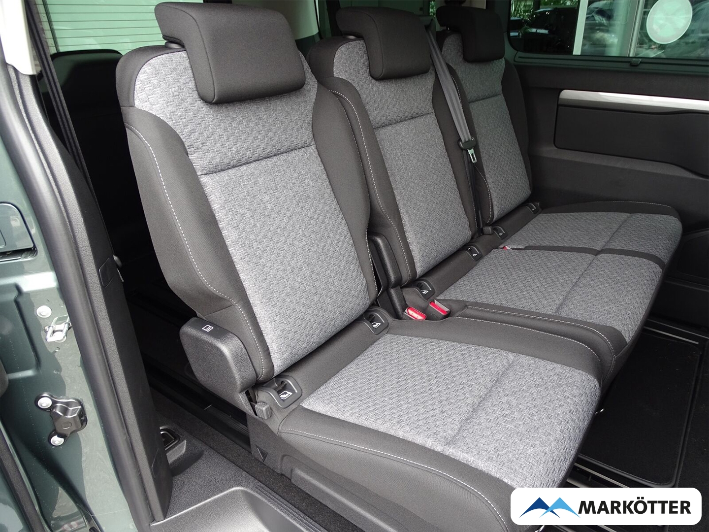 Fahrzeugabbildung Peugeot Traveller Active L2 5-Sitzer, Lenkradheizung, Digitales Cockpit