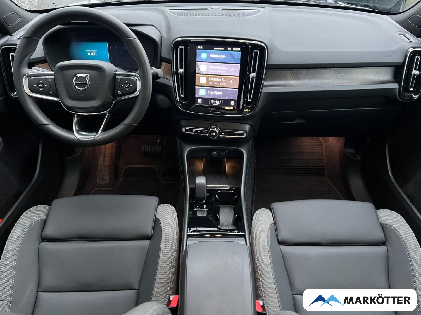 Fahrzeugabbildung Volvo C40 Ultimate Recharge Pure Electric AWD/PANO/360CAM