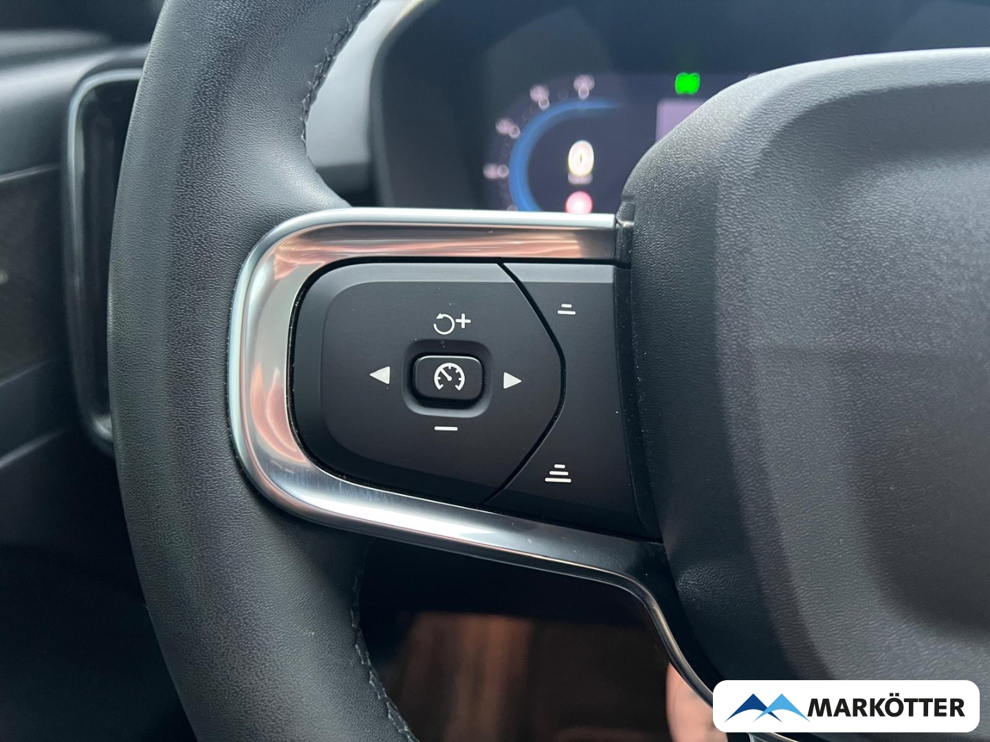 Fahrzeugabbildung Volvo C40 Ultimate Recharge Pure Electric AWD/PANO/360CAM