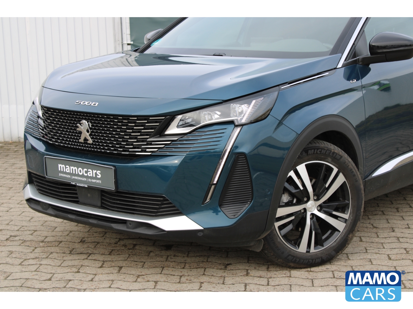 Fahrzeugabbildung Peugeot 5008 Hybrid 136 GT 7-Sitzer/AHK/Kamera/ACC/Memory
