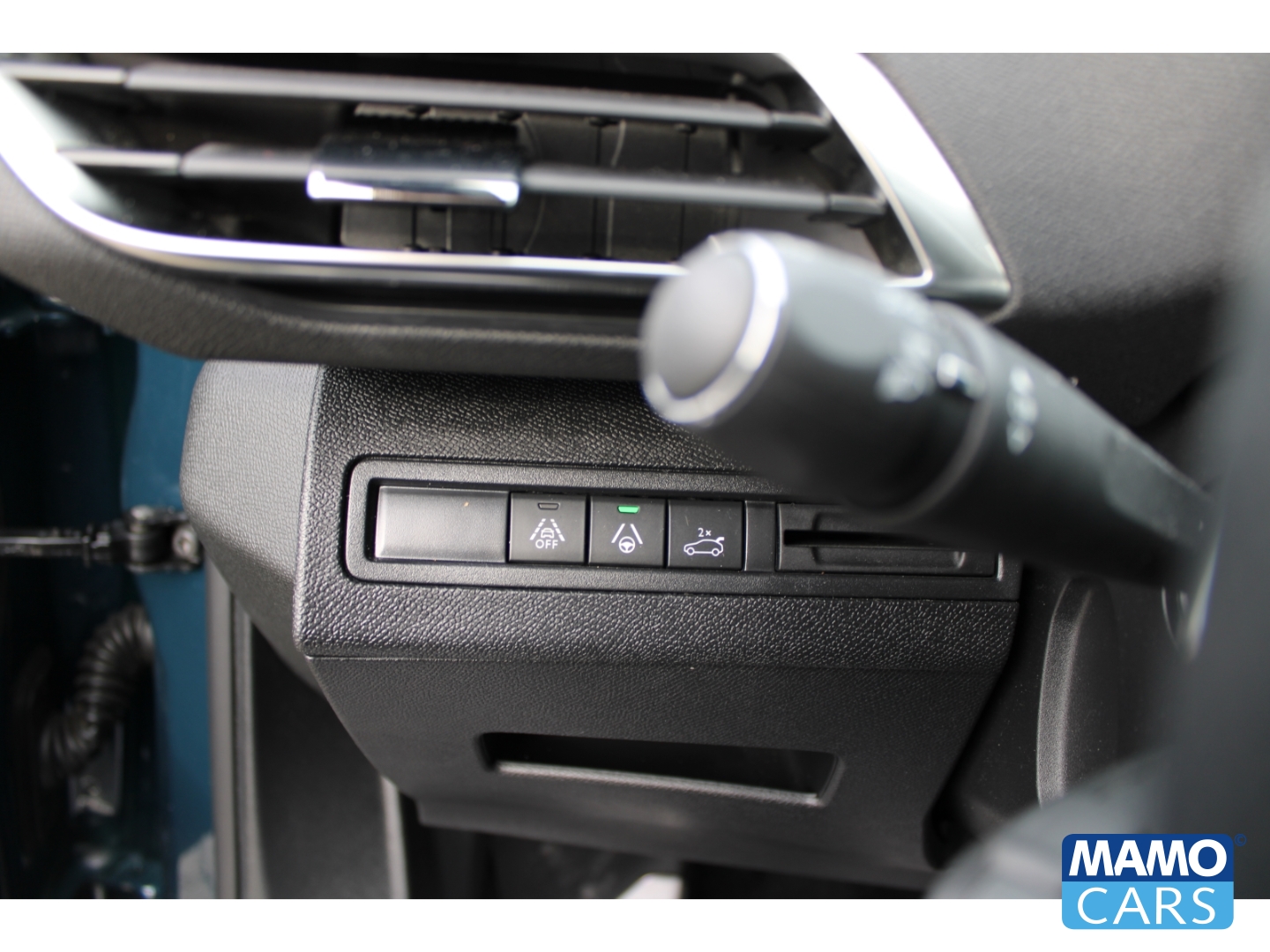 Fahrzeugabbildung Peugeot 5008 Hybrid 136 GT 7-Sitzer/AHK/Kamera/ACC/Memory