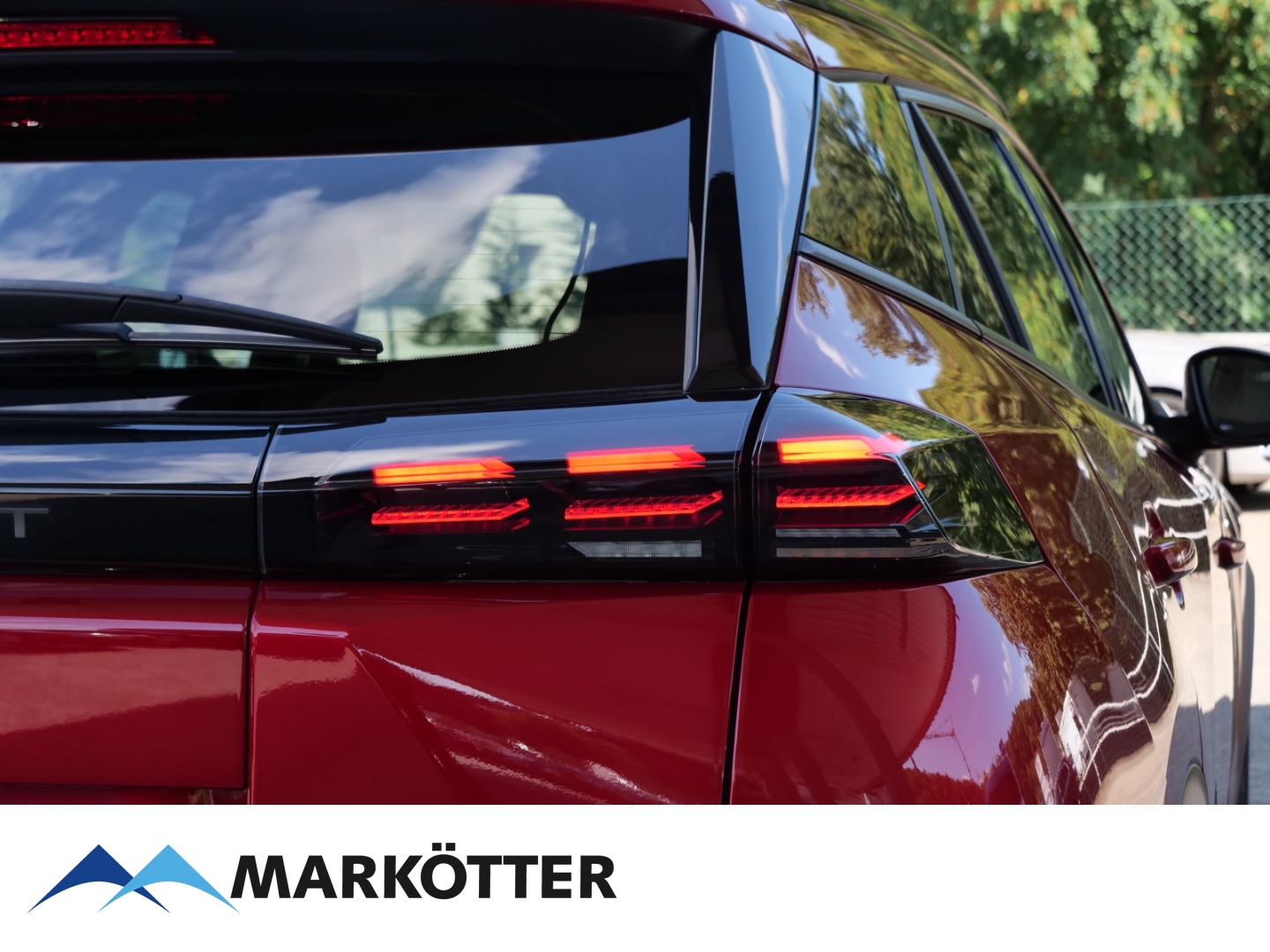 Fahrzeugabbildung Peugeot 2008 1.2 Allure ACC/2XPDC/LED/Apple&Android