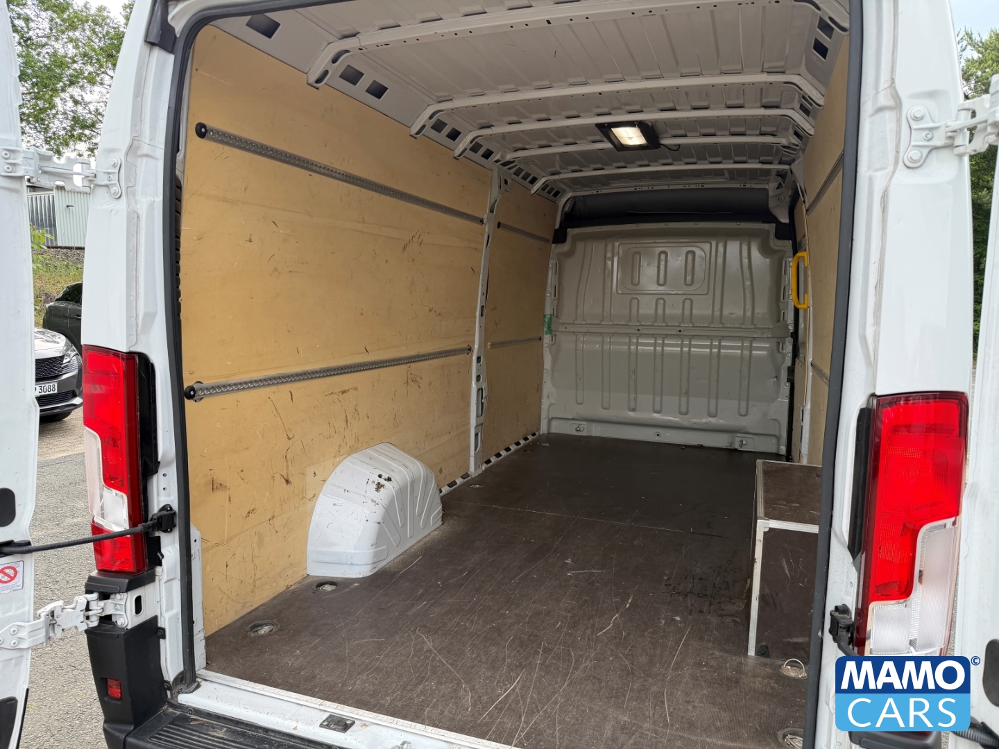 Fahrzeugabbildung Opel Movano Cargo L4H2 3.5t BlueHDI 180 CAM/NAVI