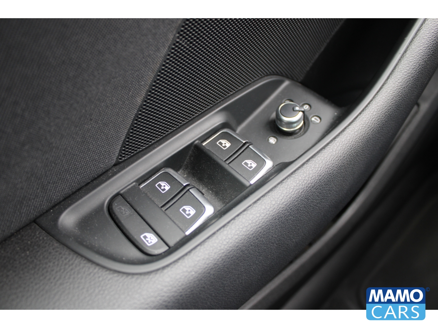 Fahrzeugabbildung Audi A3 Sportback 35 TDI sport S line/PANO/AHK/Rückfahrkamera