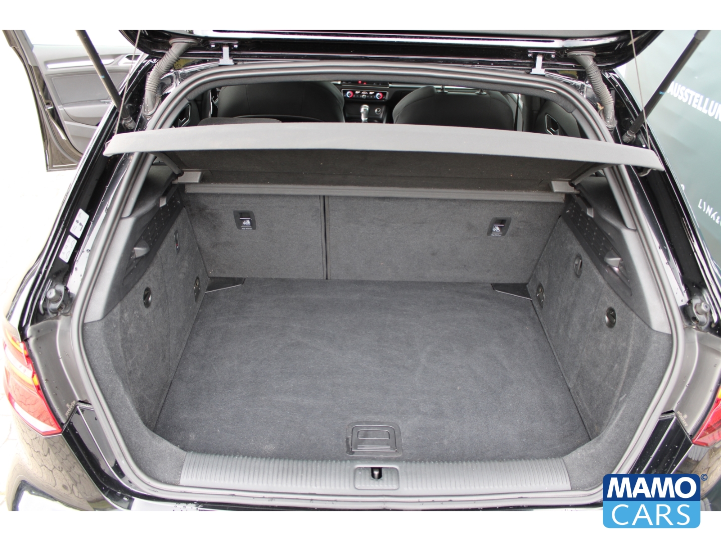 Fahrzeugabbildung Audi A3 Sportback 35 TDI sport S line/PANO/AHK/Rückfahrkamera