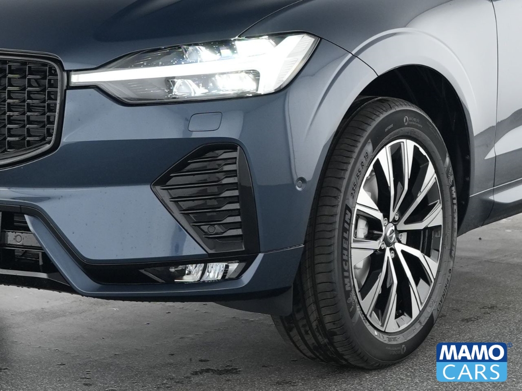 Fahrzeugabbildung Volvo XC60 B5 AWD Plus Dark Panorama/H&K/Memory/HUD
