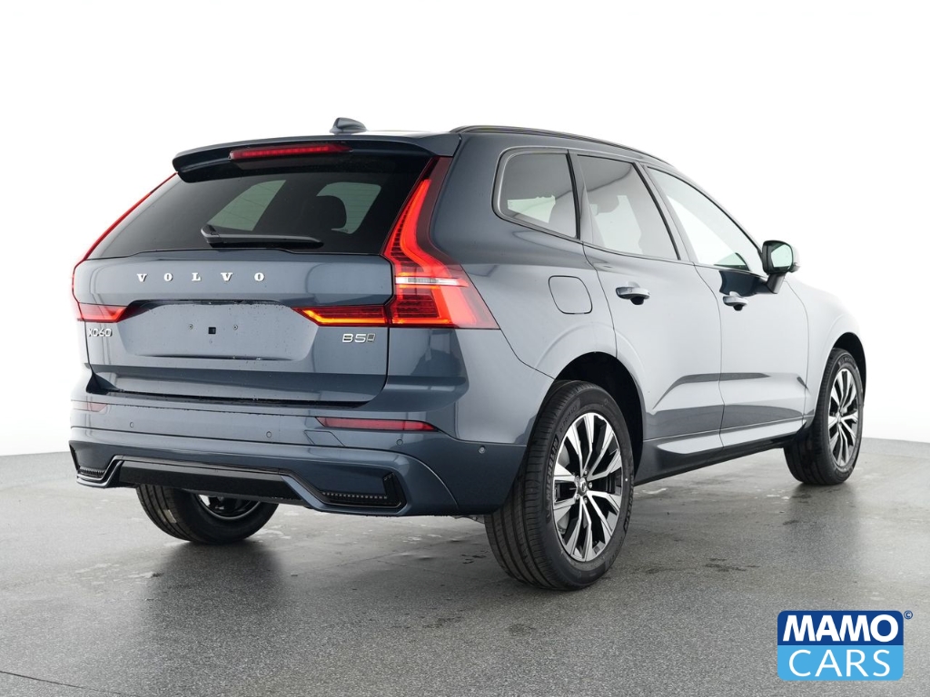 Fahrzeugabbildung Volvo XC60 B5 AWD Plus Dark Panorama/H&K/Memory/HUD