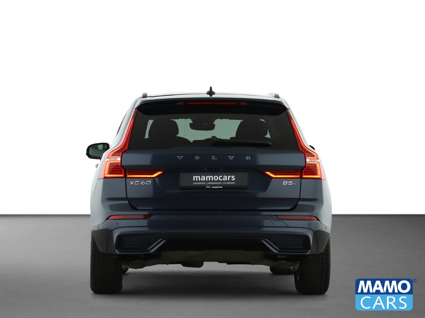 Fahrzeugabbildung Volvo XC60 B5 AWD Plus Dark Panorama/H&K/Memory/HUD