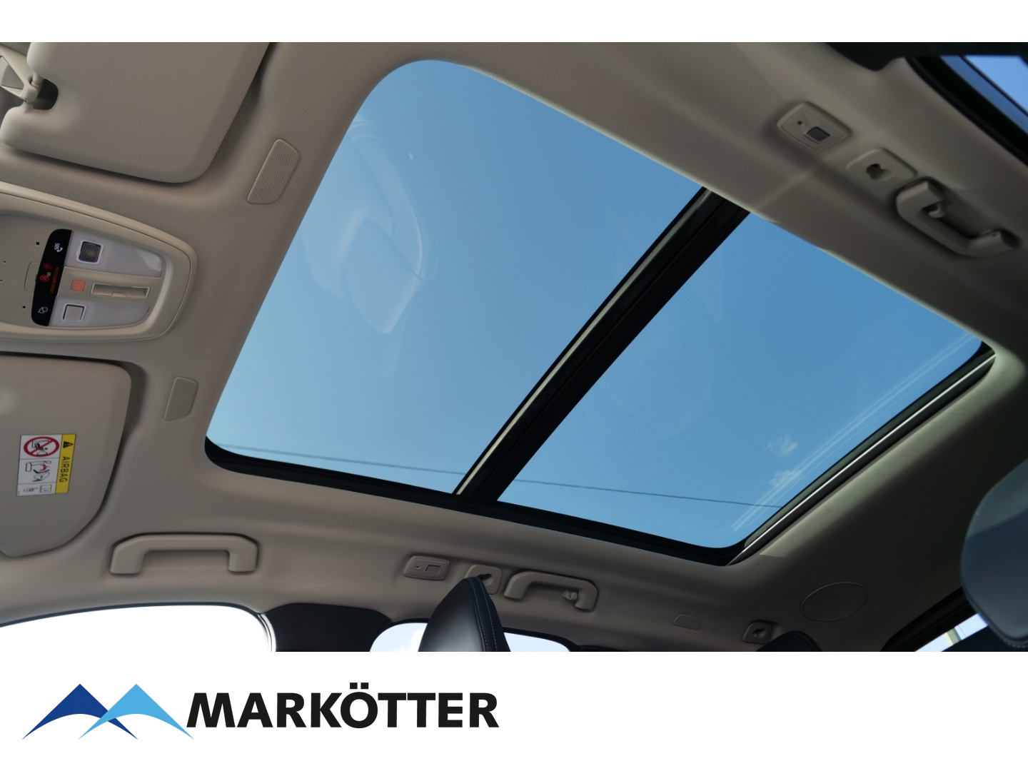 Fahrzeugabbildung Volvo XC60 T8 Recharge AWD Ultra Dark STHZ/360CAM/PANO