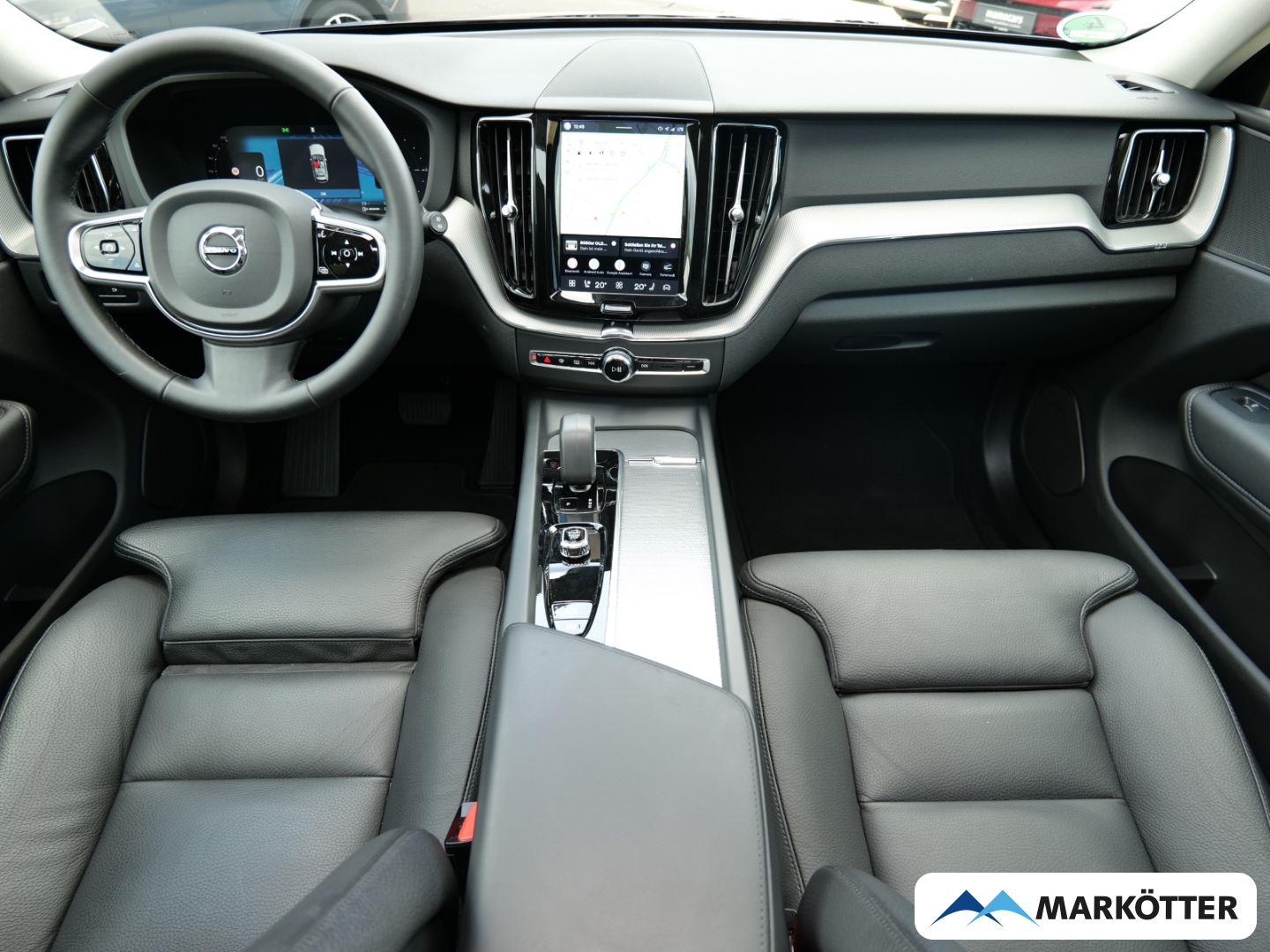 Fahrzeugabbildung Volvo XC60 T6 AWD Plus Dark /AHK/Pano/BLIS/ACC/