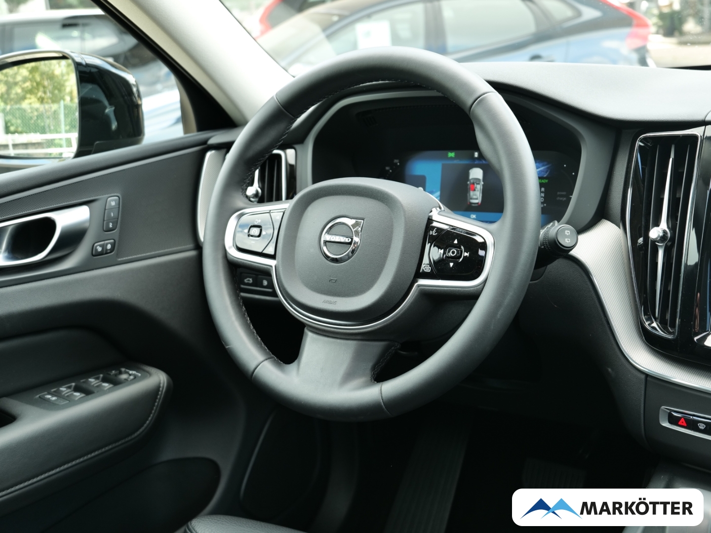 Fahrzeugabbildung Volvo XC60 T6 AWD Plus Dark /AHK/Pano/BLIS/ACC/