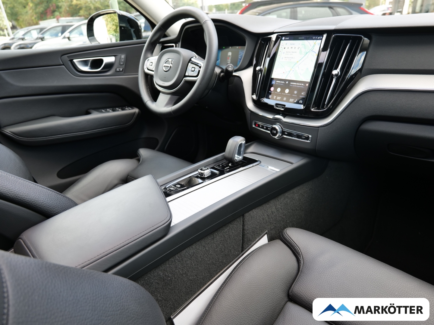Fahrzeugabbildung Volvo XC60 T6 AWD Plus Dark /AHK/Pano/BLIS/ACC/