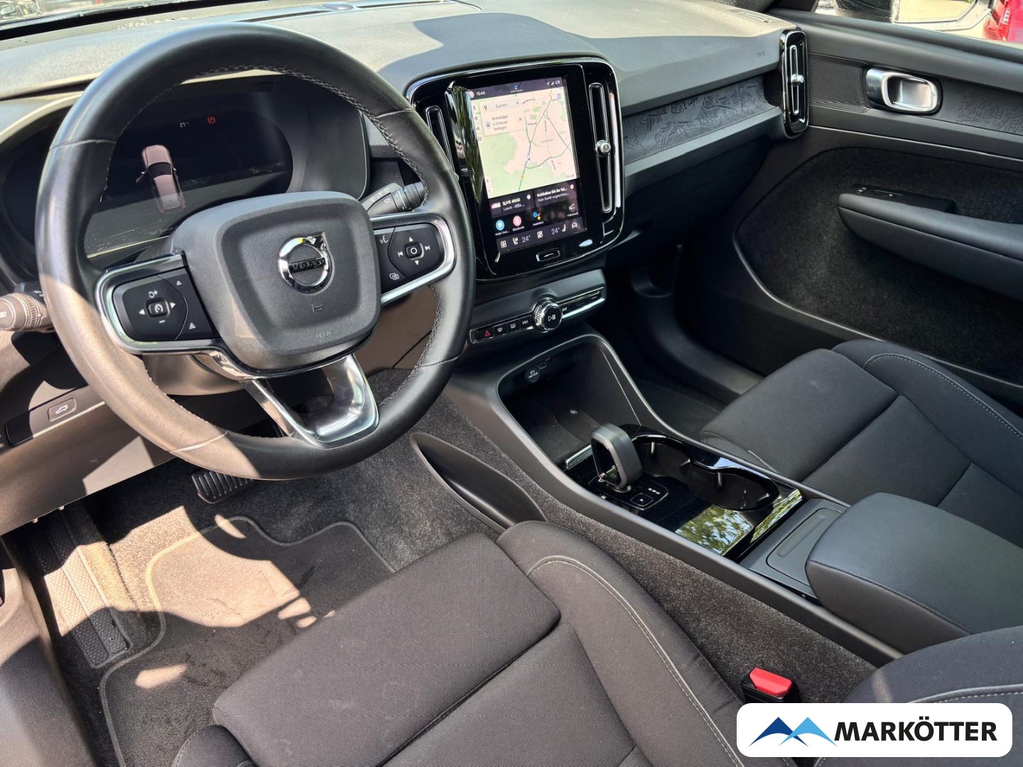 Fahrzeugabbildung Volvo XC40 T2 Core APPLE/CAM/NAVI/SHZ/LHZ/TEMPO