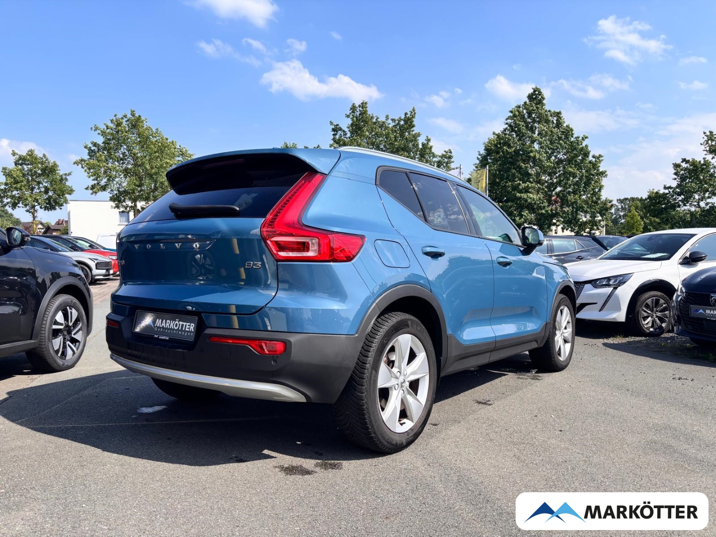 Fahrzeugabbildung Volvo XC40 T2 Core APPLE/CAM/NAVI/SHZ/LHZ/TEMPO