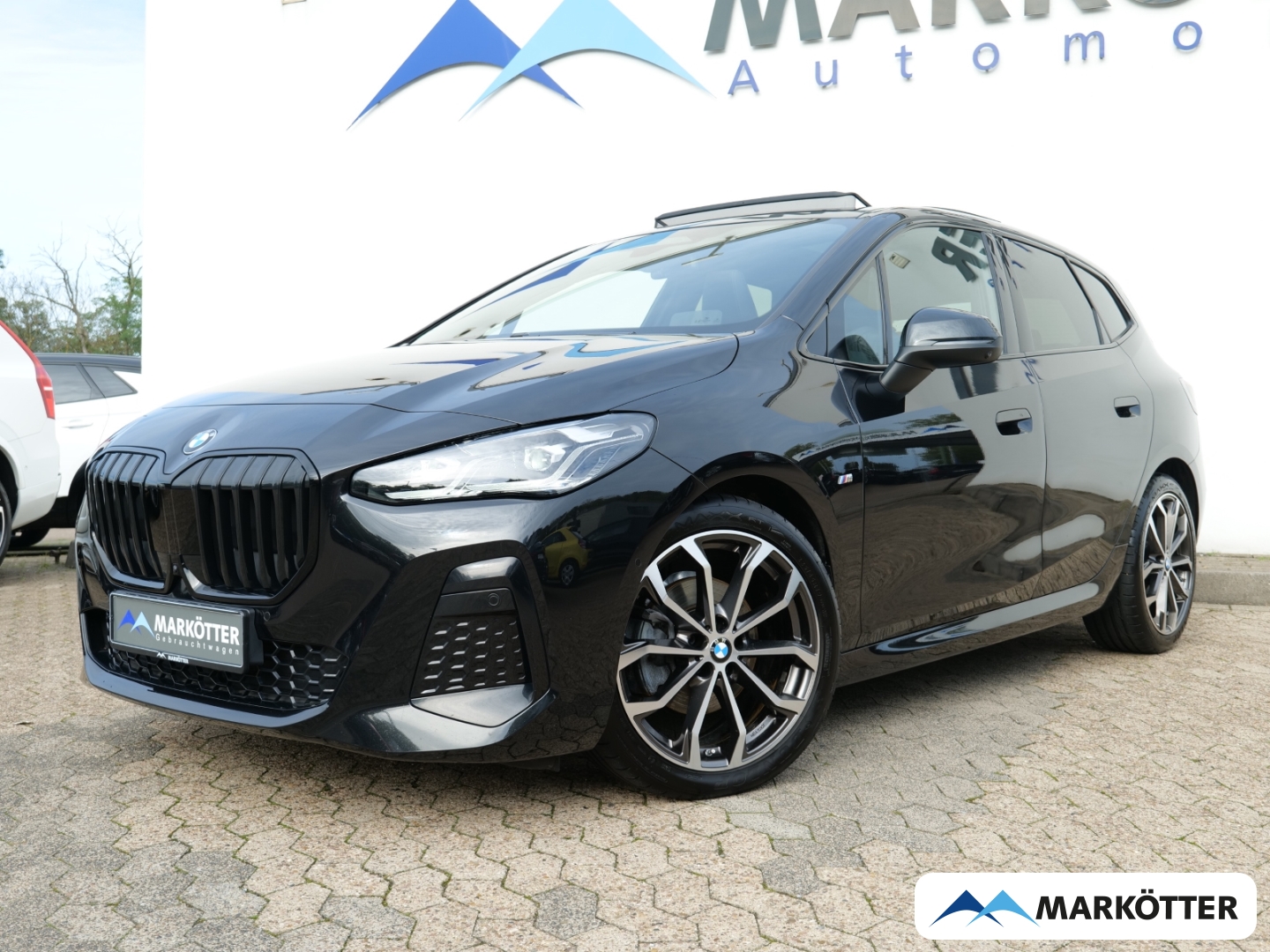 Fahrzeugabbildung BMW 218 Active Tourer d M-Sport DriveAssistant/Innovation/Pano
