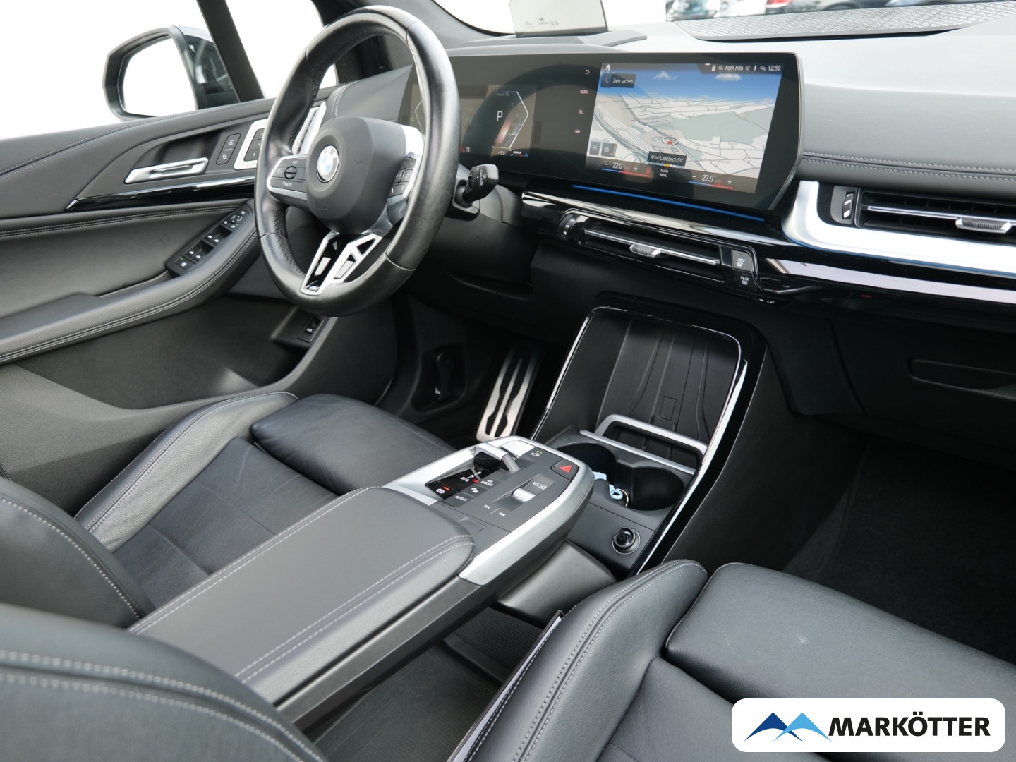 Fahrzeugabbildung BMW 218 Active Tourer d M-Sport DriveAssistant/Innovation/Pano