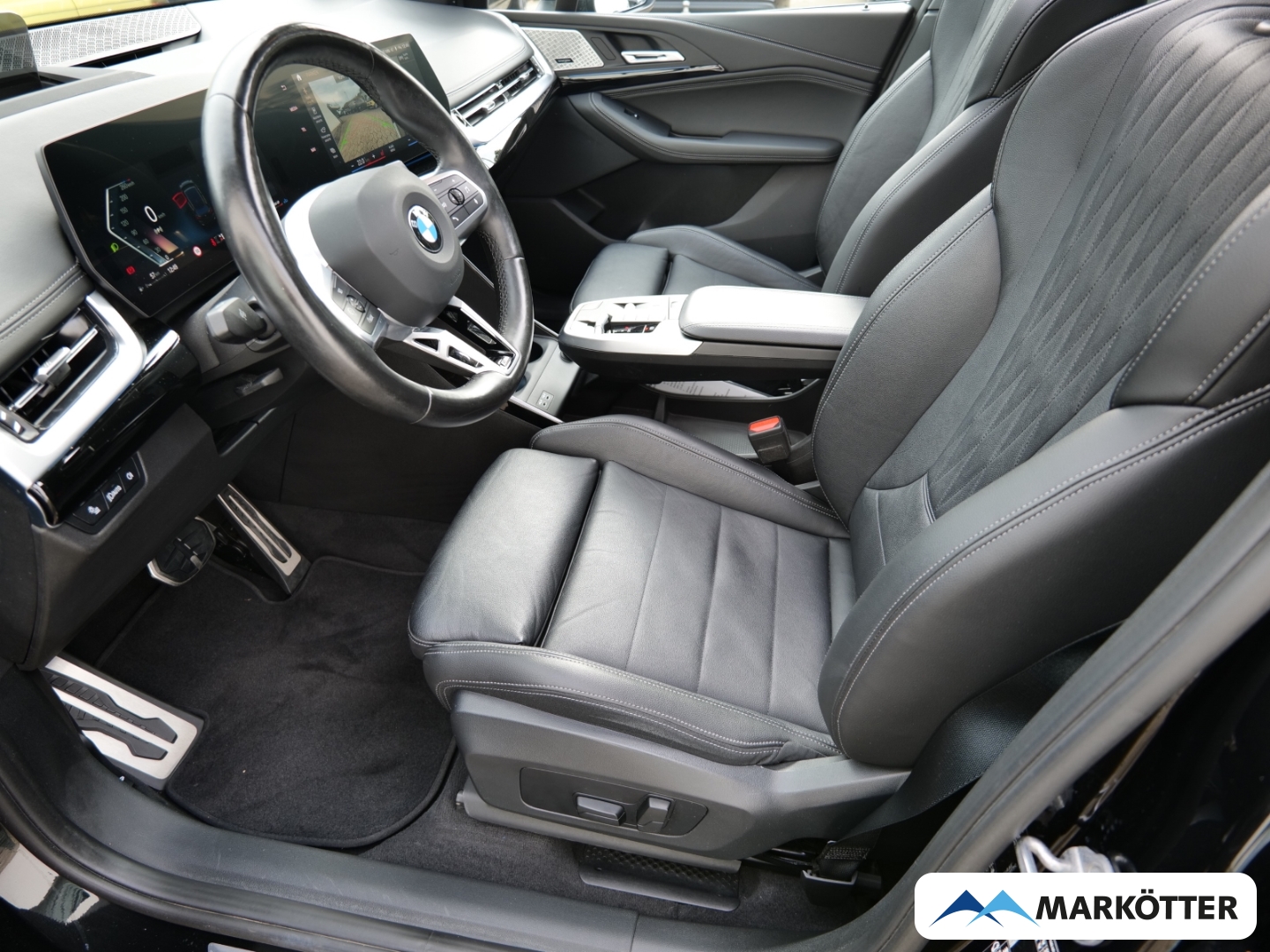Fahrzeugabbildung BMW 218 Active Tourer d M-Sport DriveAssistant/Innovation/Pano