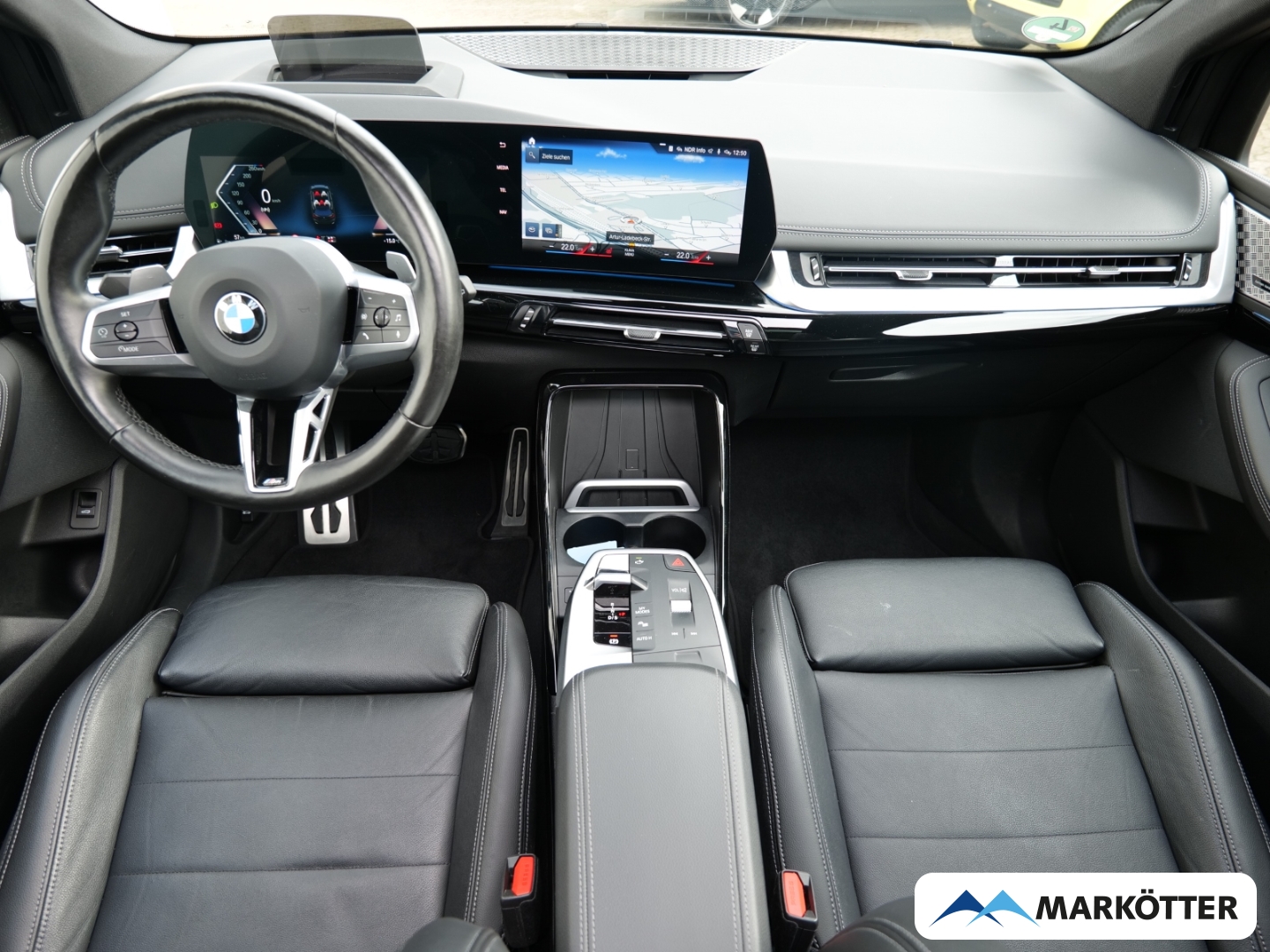 Fahrzeugabbildung BMW 218 Active Tourer d M-Sport DriveAssistant/Innovation/Pano