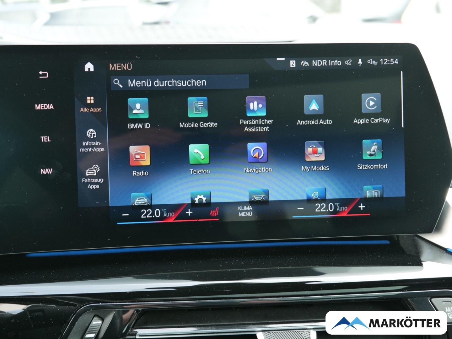 Fahrzeugabbildung BMW 218 Active Tourer d M-Sport DriveAssistant/Innovation/Pano