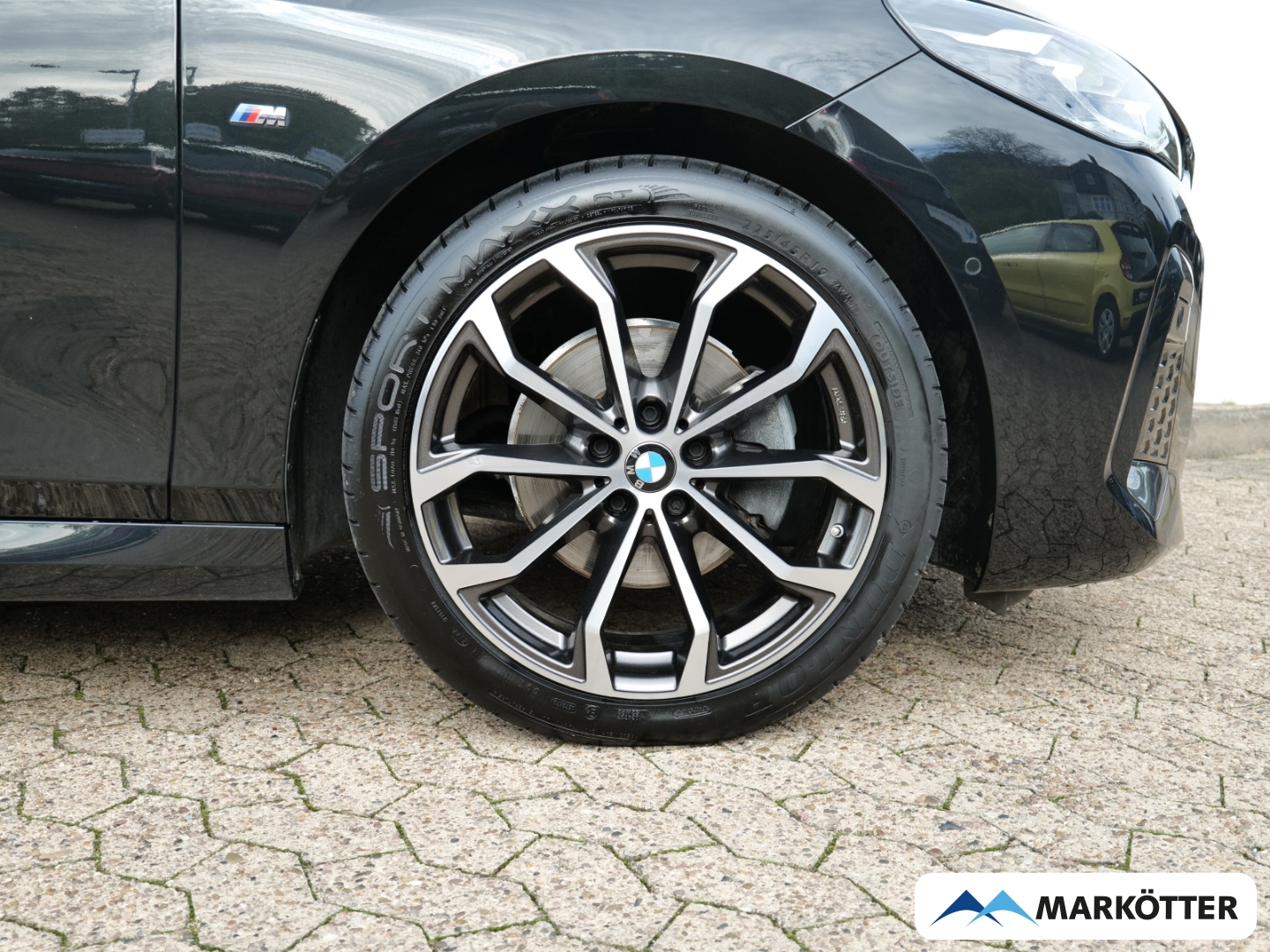 Fahrzeugabbildung BMW 218 Active Tourer d M-Sport DriveAssistant/Innovation/Pano