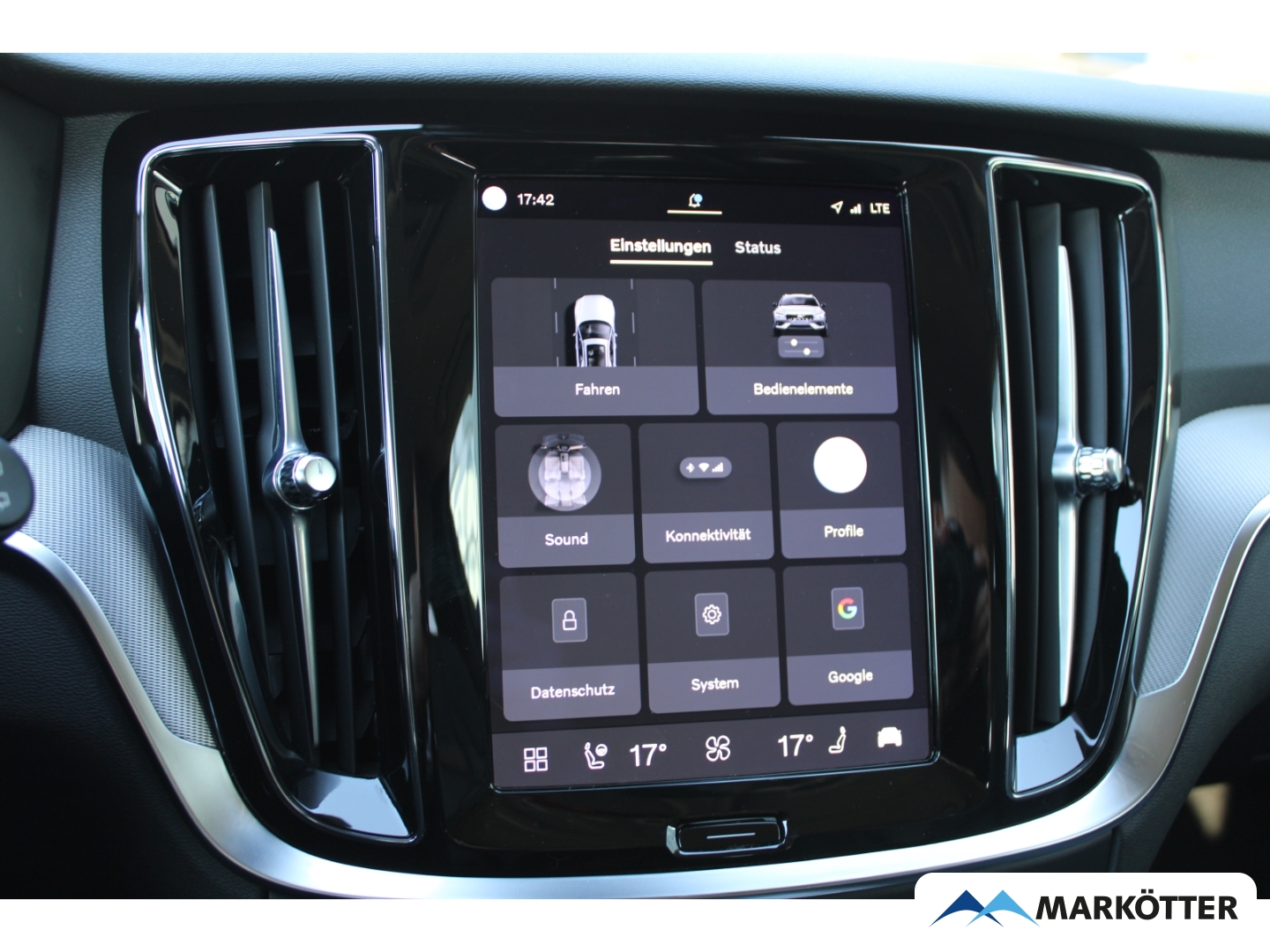 Fahrzeugabbildung Volvo V60 Cross Country Plus AWD