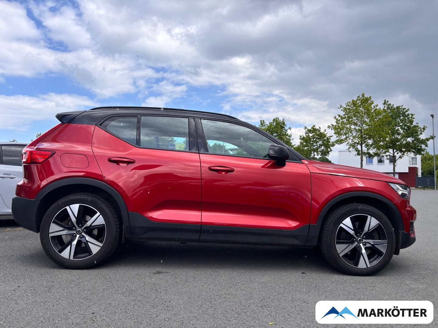 Fahrzeugabbildung Volvo XC40 T5 R Design Recharge CAM/FSH/LHZ/APPLE