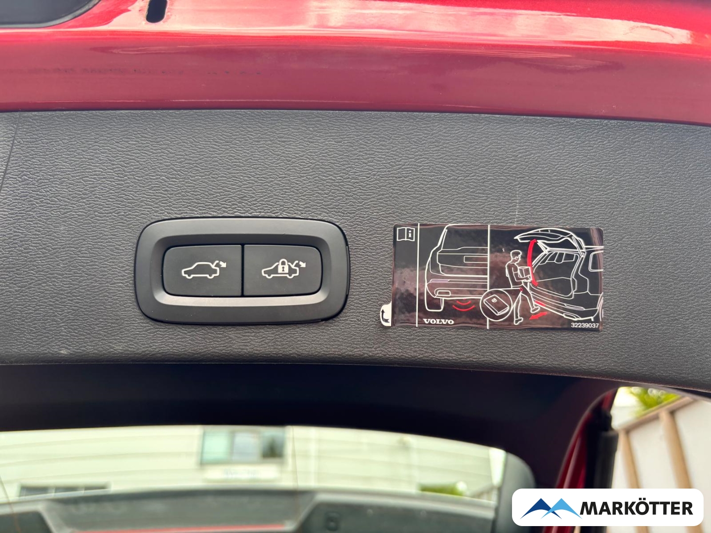 Fahrzeugabbildung Volvo XC40 T5 R Design Recharge CAM/FSH/LHZ/APPLE