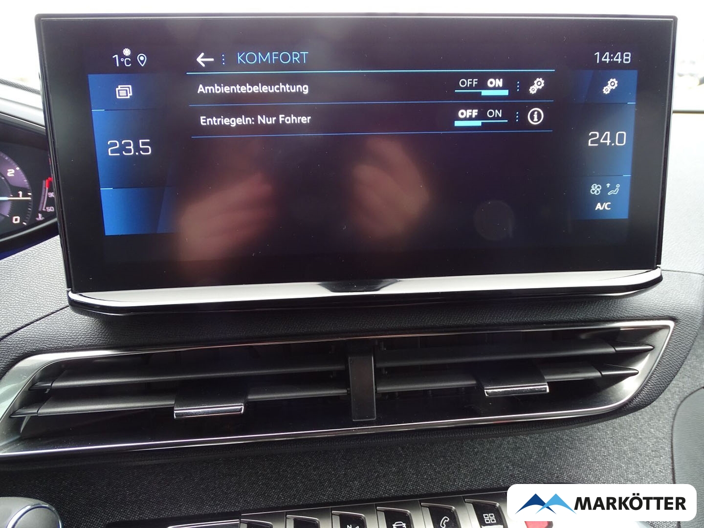 Fahrzeugabbildung Peugeot 3008 Allure Pack PDC/LED/SHZ/Navi/Klima/180°CAM