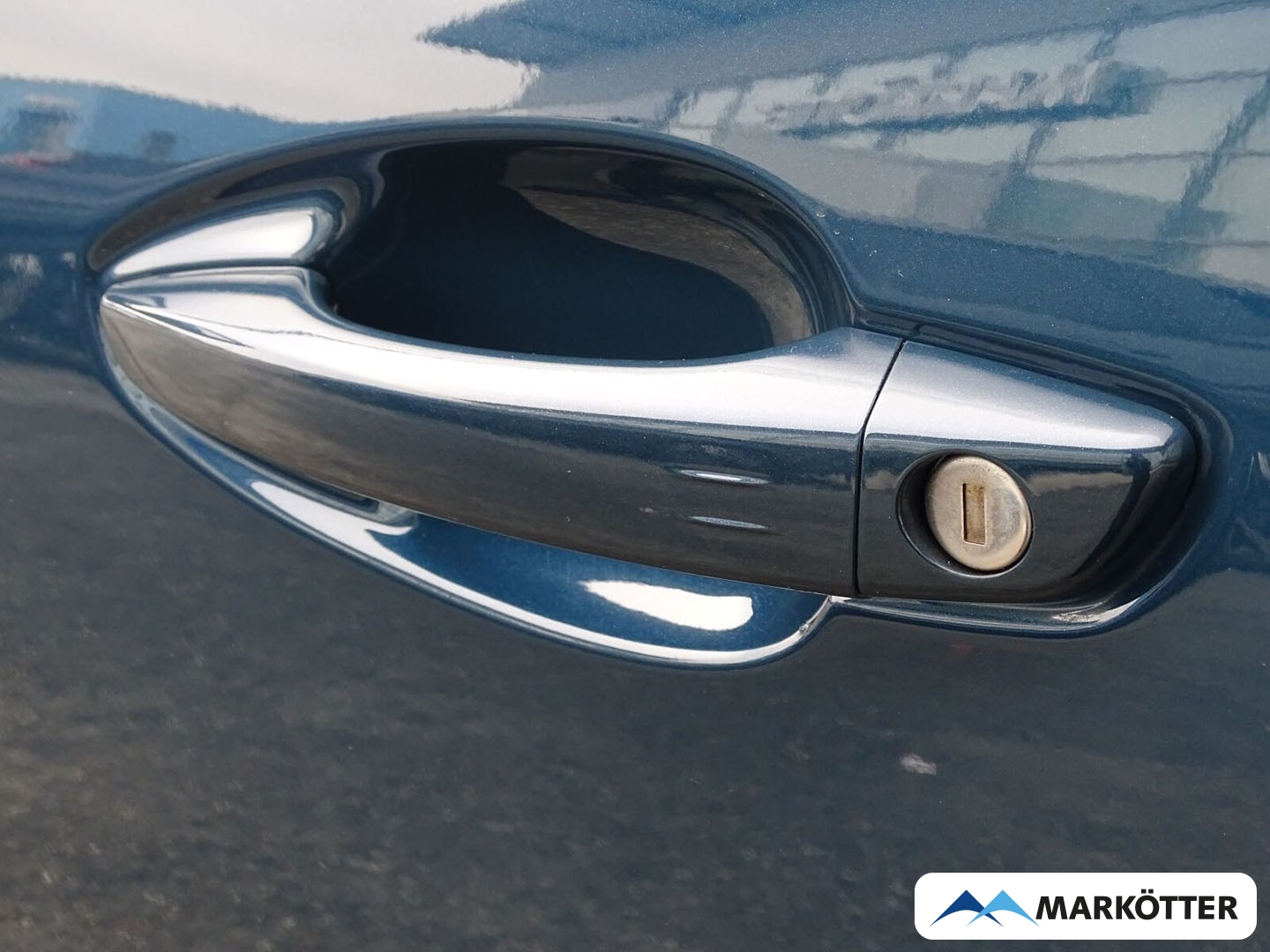 Fahrzeugabbildung Peugeot 3008 Allure Pack PDC/LED/SHZ/Navi/Klima/180°CAM