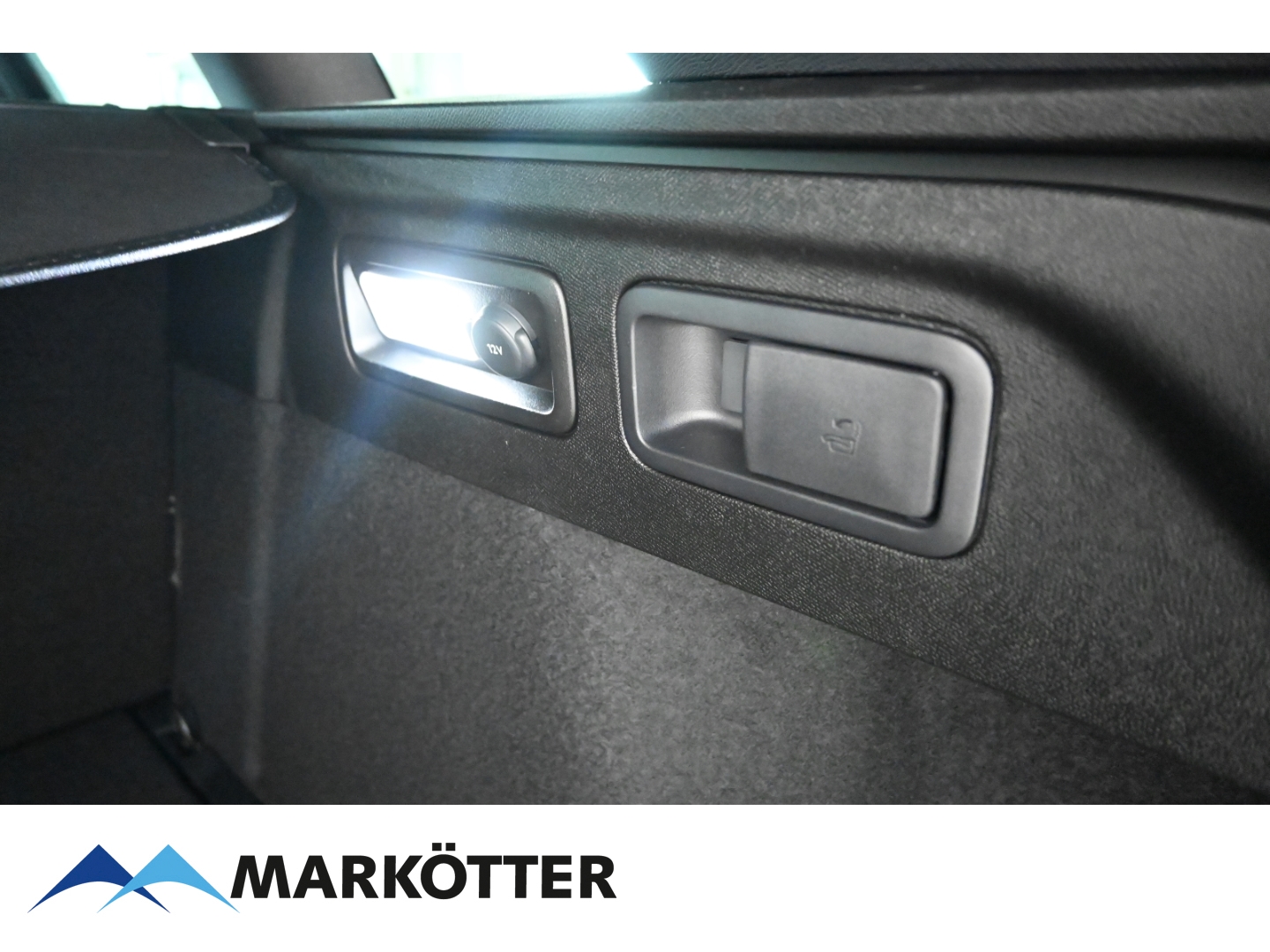 Fahrzeugabbildung Opel Astra Sports Tourer GS/AHK/HUD/FHZ/SHZ+LHZ/LED