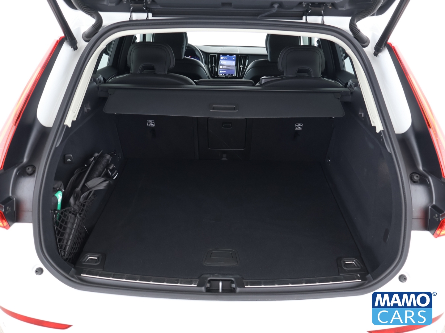 Fahrzeugabbildung Volvo XC60 B5 Plus Dark ACC/360CAM/BLIS/4xSHZ/LHZ/FSHZ