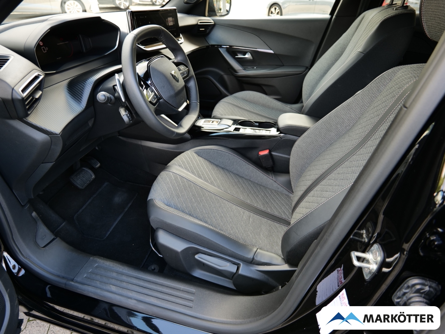 Fahrzeugabbildung Peugeot 2008 1.2 Hybrid 145 Allure Black Apple/LED/Sitzhz