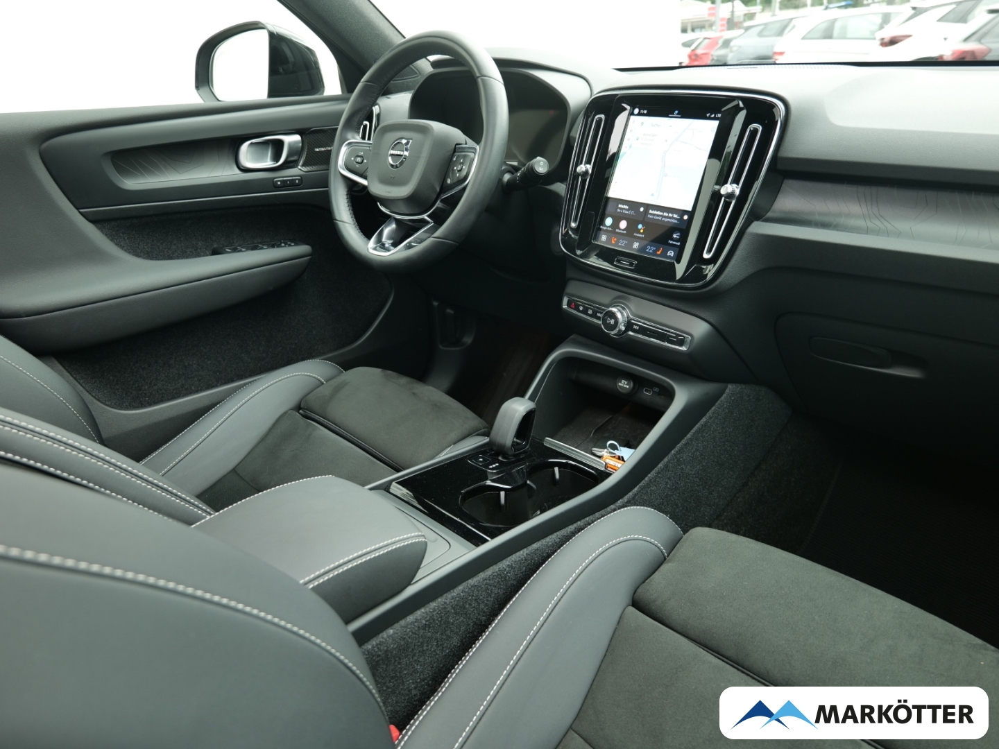 Fahrzeugabbildung Volvo XC40 P8 Ultimate ACC/BLIS/Pano/360/Alcantara/AHK