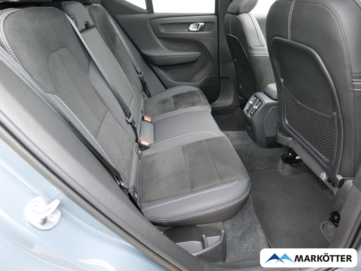Fahrzeugabbildung Volvo XC40 P8 Ultimate ACC/BLIS/Pano/360/Alcantara/AHK