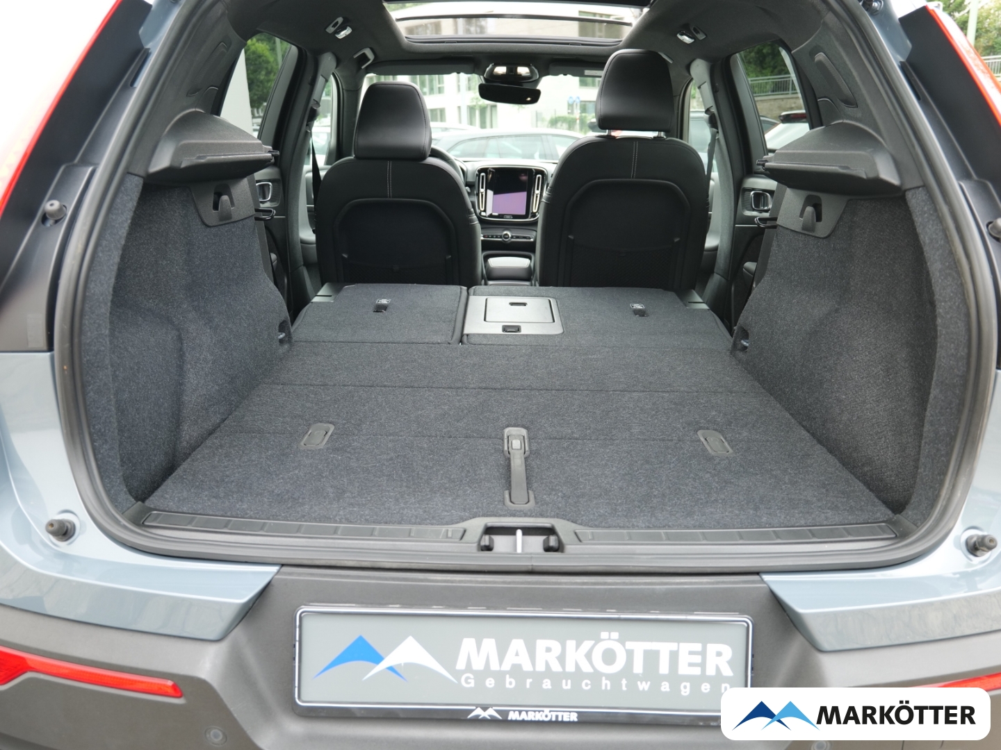 Fahrzeugabbildung Volvo XC40 P8 Ultimate ACC/BLIS/Pano/360/Alcantara/AHK