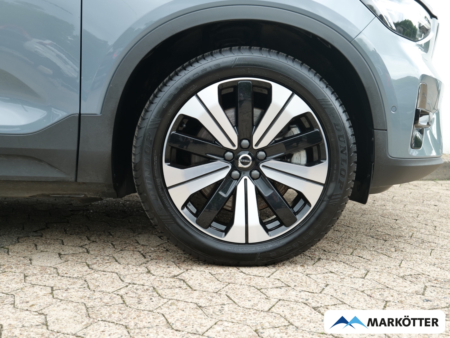Fahrzeugabbildung Volvo XC40 P8 2WD Pure Electric Ultimate /AHK/360CAM/