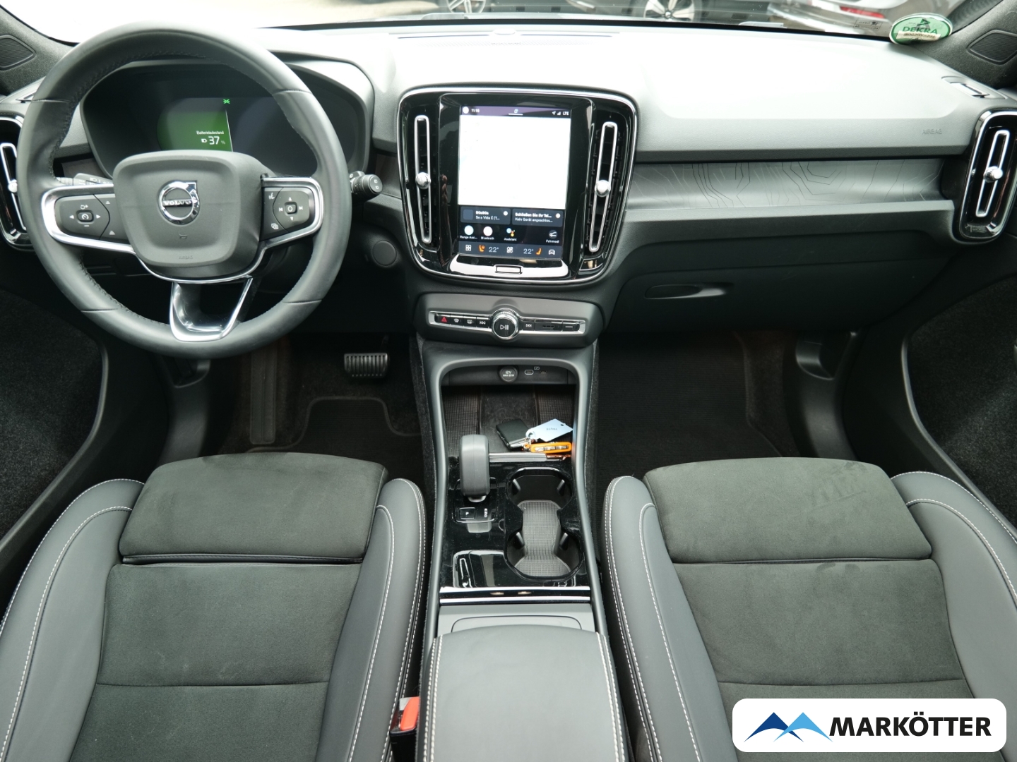 Fahrzeugabbildung Volvo XC40 P8 Ultimate ACC/BLIS/Pano/360/Alcantara/AHK