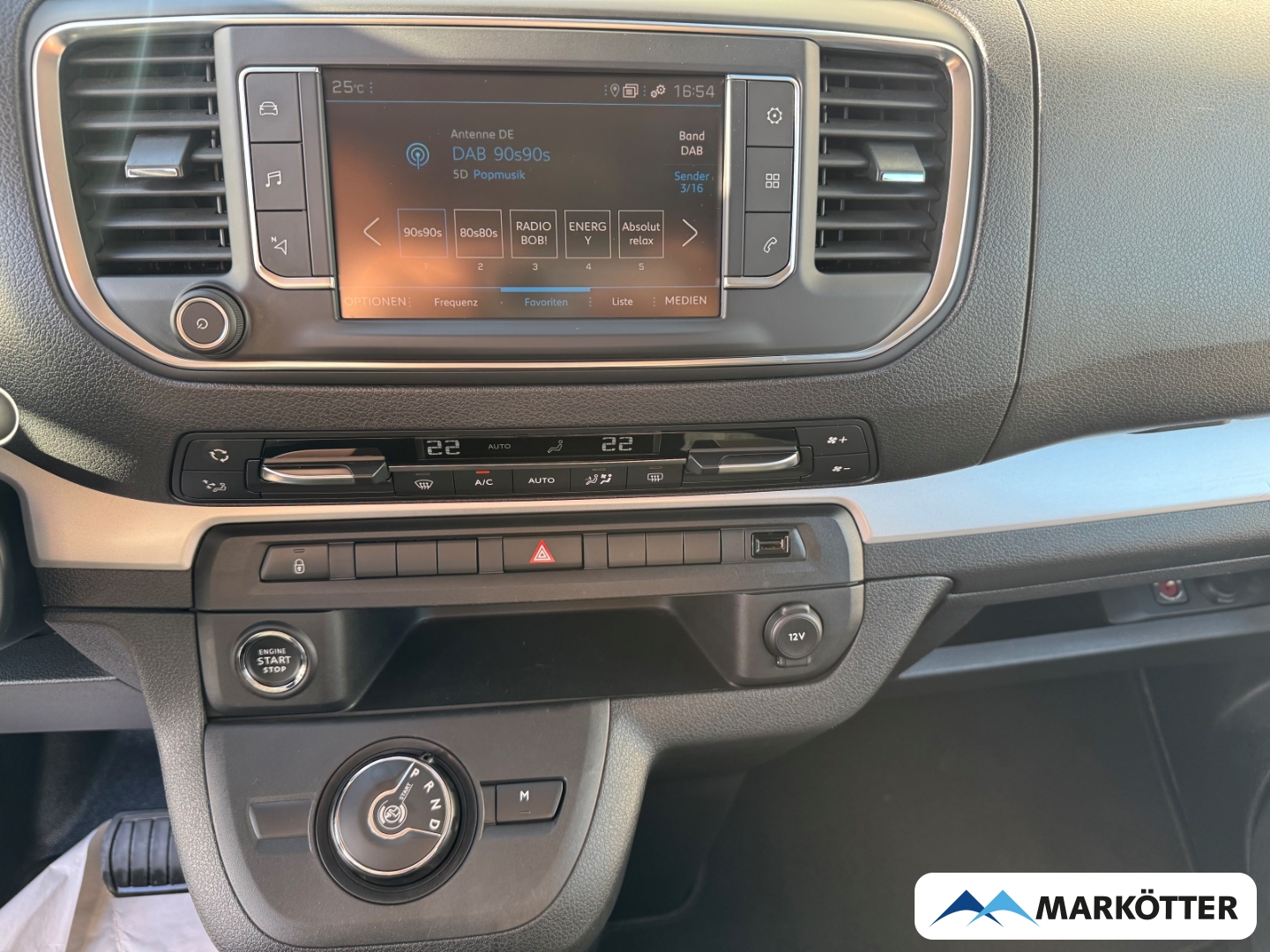Fahrzeugabbildung Peugeot Traveller 2.0 L3 Business ACC/BLIS/HUD/CAM/SHZ