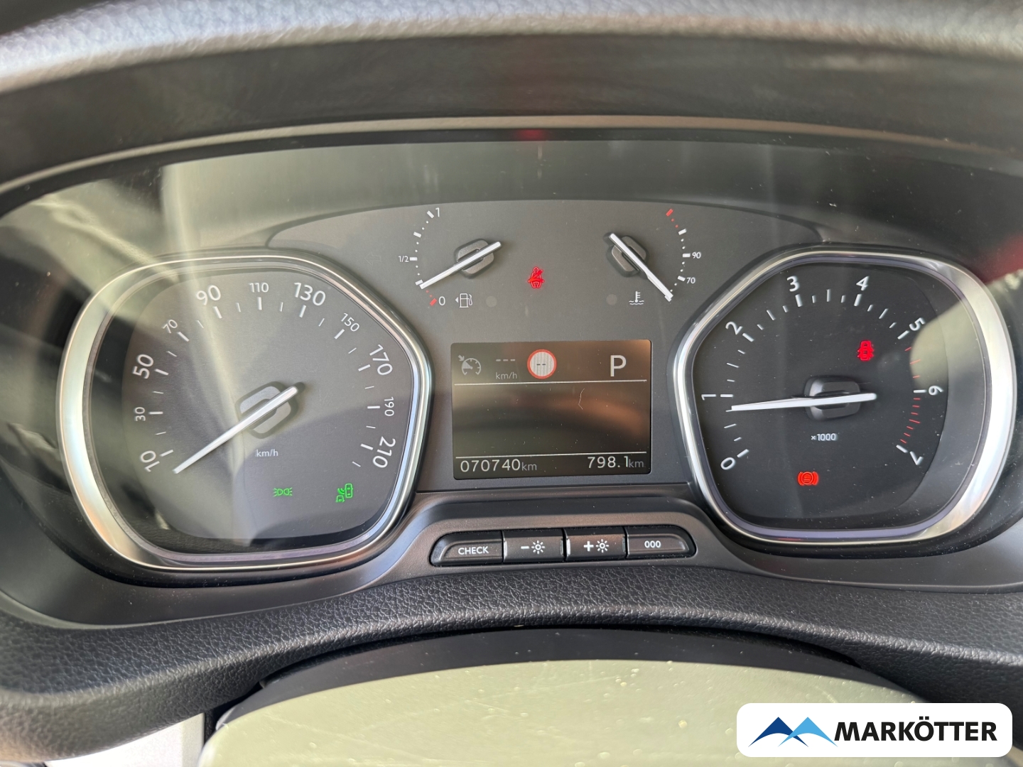 Fahrzeugabbildung Peugeot Traveller 2.0 L3 Business ACC/BLIS/HUD/CAM/SHZ