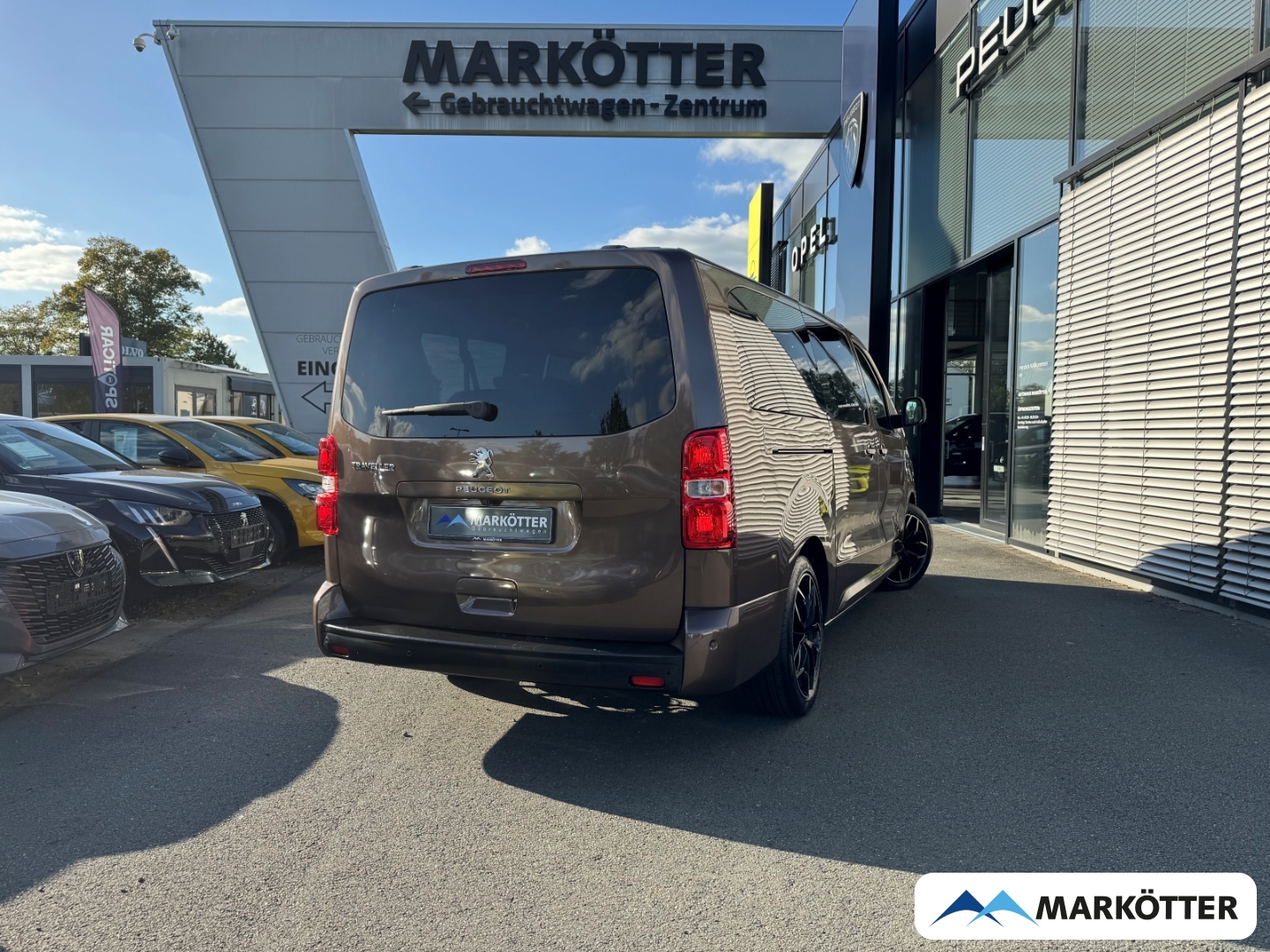 Fahrzeugabbildung Peugeot Traveller 2.0 L3 Business ACC/BLIS/HUD/CAM/SHZ