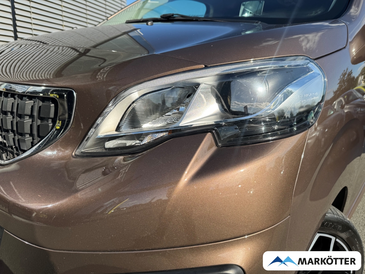Fahrzeugabbildung Peugeot Traveller 2.0 L3 Business ACC/BLIS/HUD/CAM/SHZ