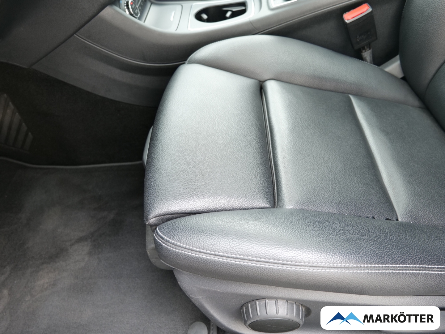 Fahrzeugabbildung Mercedes-Benz CLA 220 Shooting Brake d Navi/Xenon/Pano/Kamera/AHK