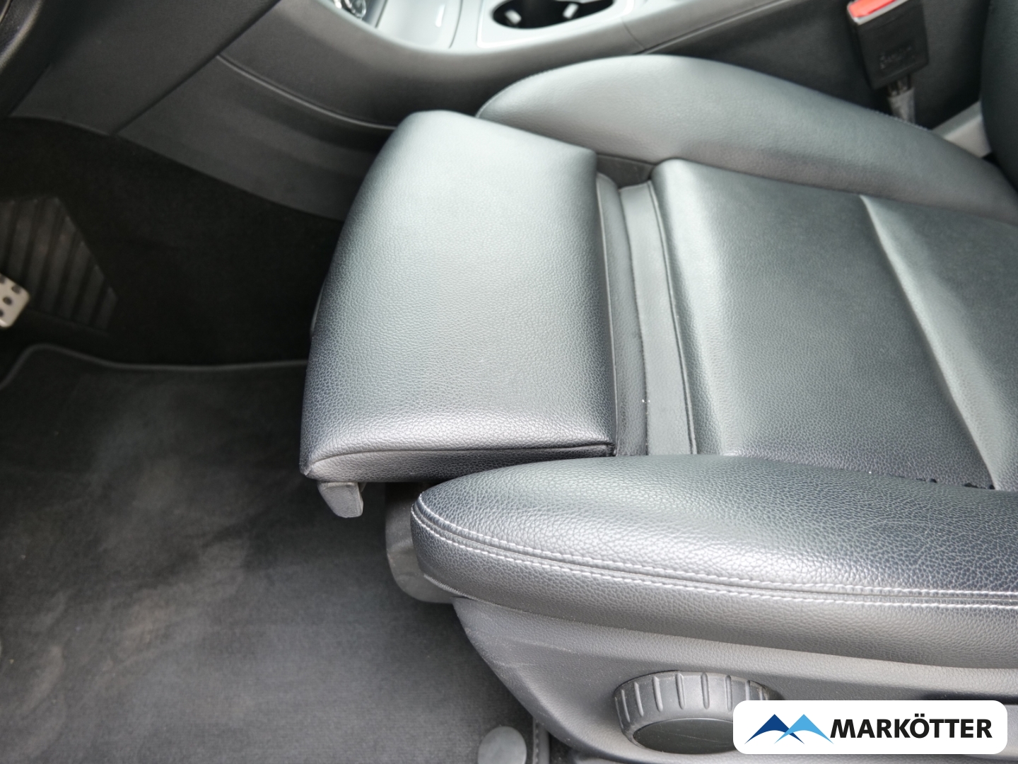 Fahrzeugabbildung Mercedes-Benz CLA 220 Shooting Brake d Navi/Xenon/Pano/Kamera/AHK