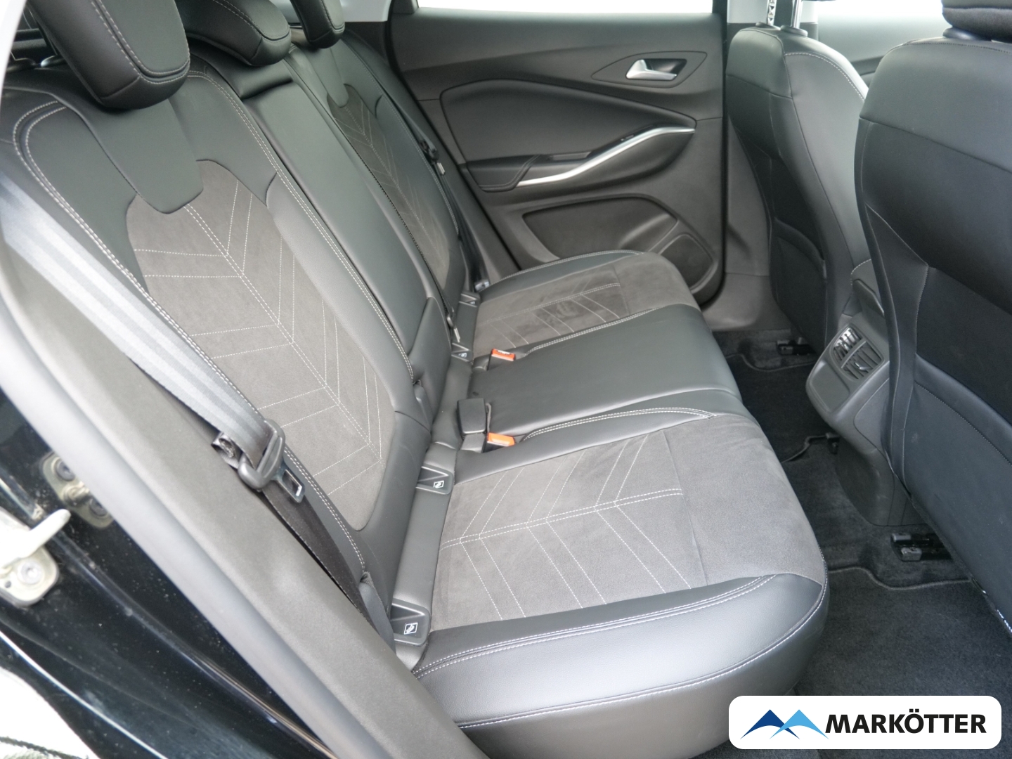 Fahrzeugabbildung Opel Grandland 1.2 Turbo GS 360CAM/Voll-LED/NAVI